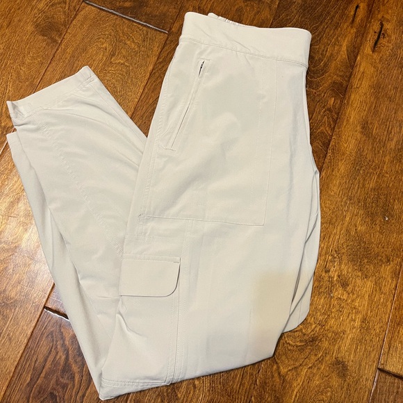 Athleta Chelsea Lined Cargo Pants S/631619 Abalone Gray - Picture 8 of 8